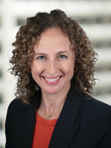 Karina Lubell headshot
